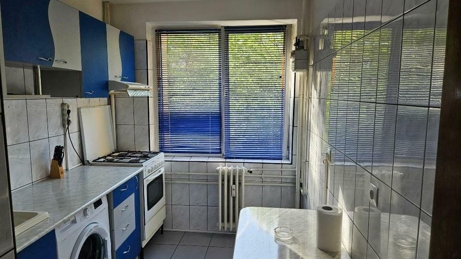 Particular - oferta ap 2 camere decomandat metrou Bucur Obor bloc reabilitat - Poză 12