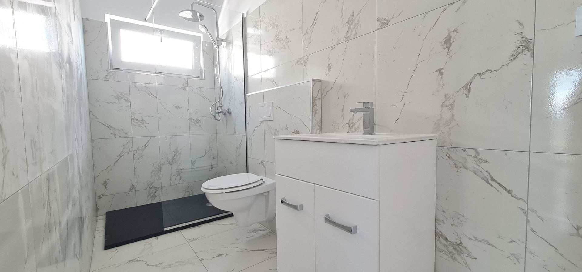 Casa 4 camere un nivel finalizata intabulata cartier Izvor Tarlungeni - Poză 7