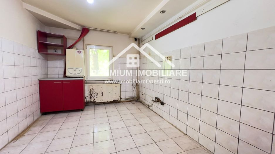 Apartament cu 3 camere decomandat - Poză 5