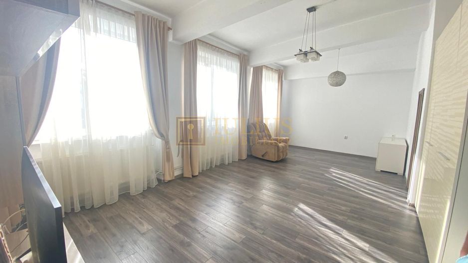 Spatiu comercial/birouri in zona accesibila - Poză 1