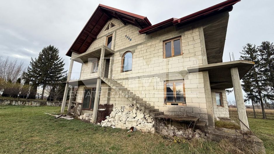 VAND CASA LA ROSU | 2010 | - Poză 6