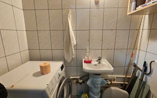 DE VANZARE AP 3 CAMERE 71 MP GHENCEA-BRASOV | SEMIDECOMANDAT | METROU - Poză 6