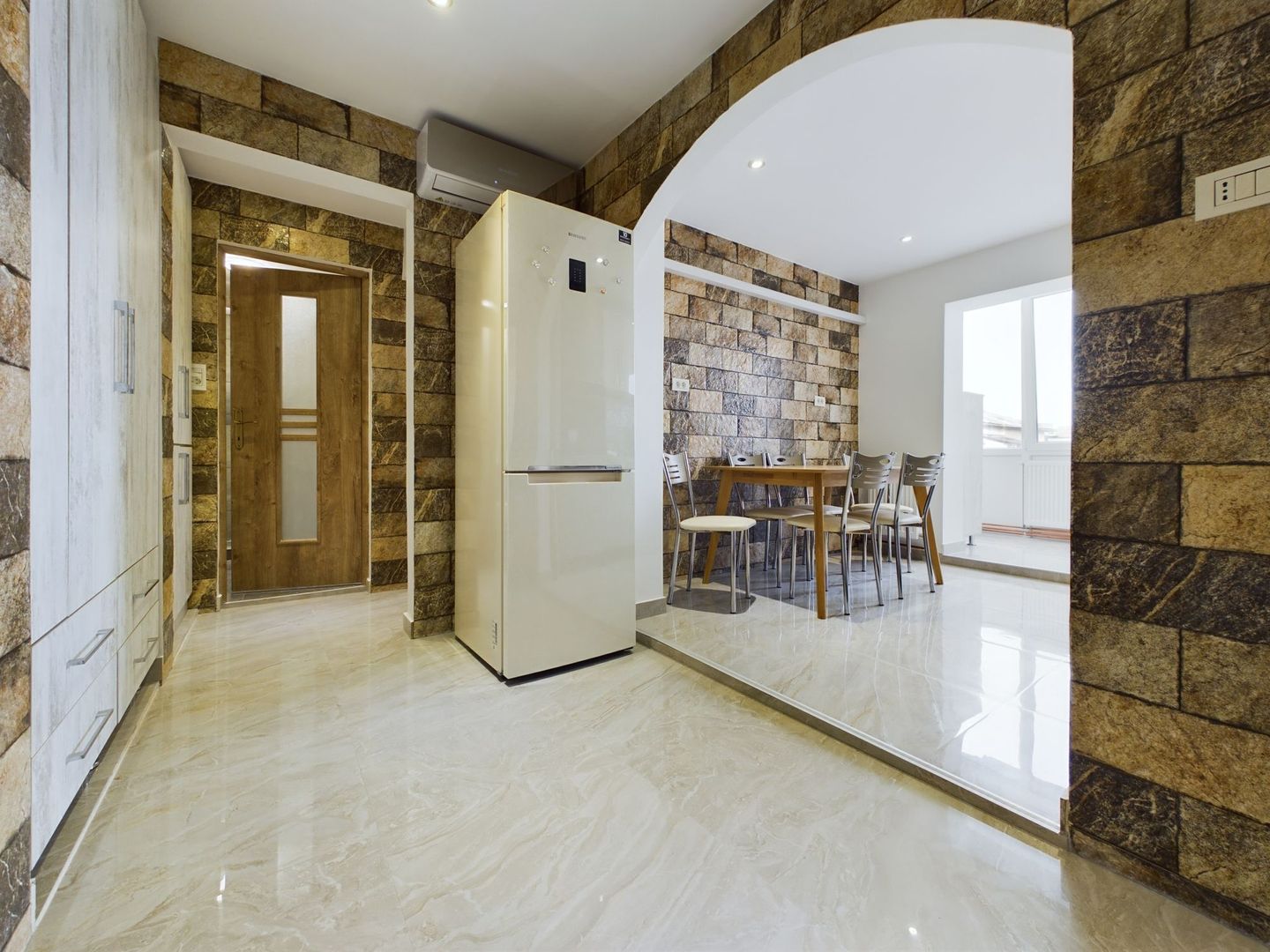 Apartament 2 camere Zona 300 - Poză 8