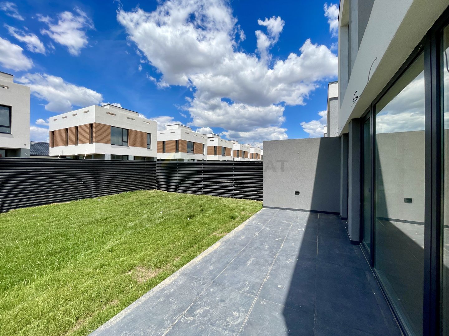 Vila Individuala 5 camere Tunari - Poză 22