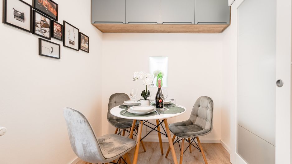 Apartament cu o camera în Piata Unirii cu boxa in CF - Poză 4