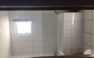 Apt 3cam renovat  69mp, dotat cu  CT, AC , an 1985  etaj 7/8, mobilat - Poză 3