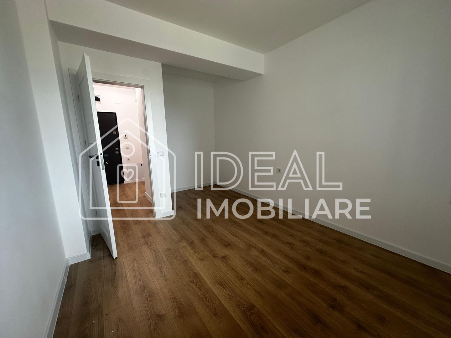🏡 Apartament 3 camere și balcon- LA CHEIE, zona Calea Surii Mici - Poză 8