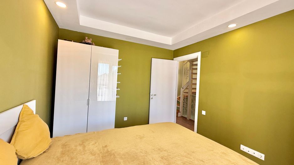 Cosmopolis - Vila NC cu 2 Dormitoare Mobilata si Utilata - Poză 12