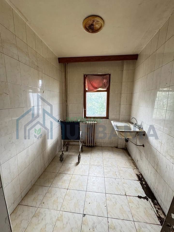 Apartament 3 camere semidecomandat, etaj 3/4, zona Alexandru-Zimbru, Iași - Poză 2