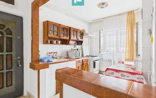 Apartament decomandat cu 2 camere în Aradul Nou - Poză 9