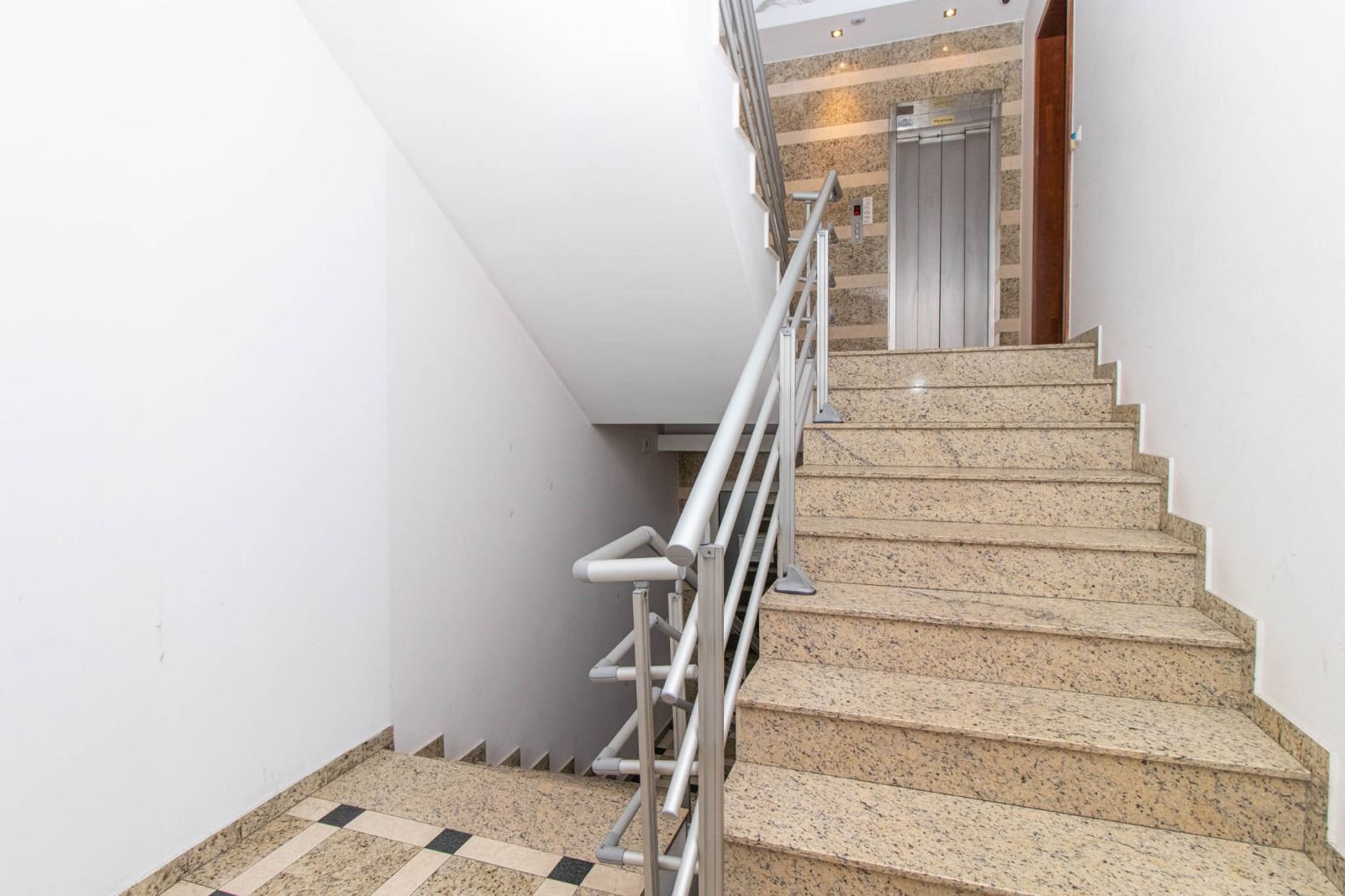 View spectaculos | B-dul Primaverii | 3 camere | 118 mp utili | - Schiță 8