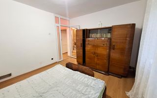 Apartament cu 2 camere de vanzare, zona Central - Poză 9
