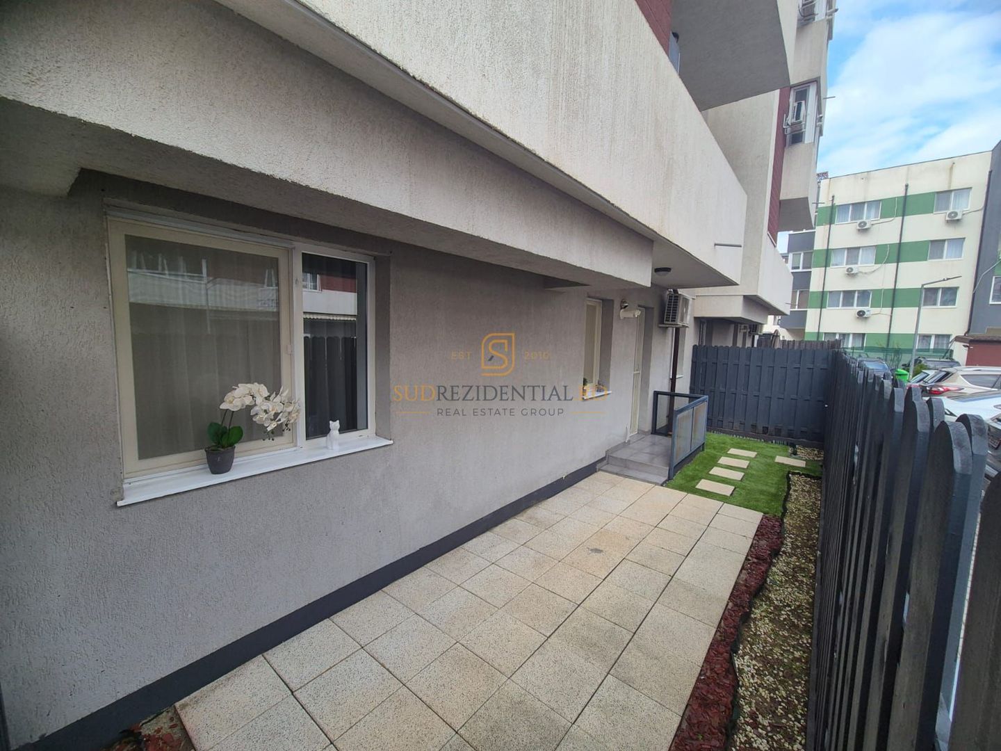 Apartament 2 camere de vanzare, mobilat utilat, gradina, acces metrou - Poză 3