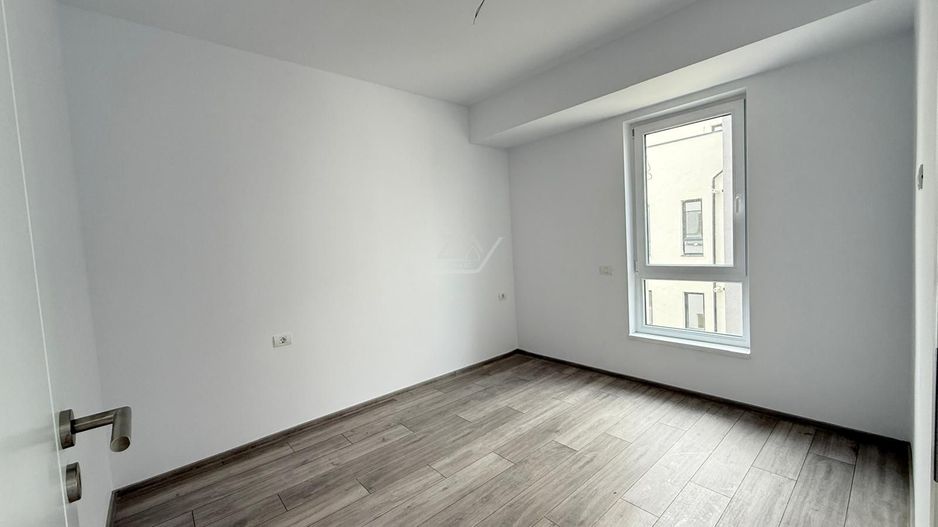 Comision 0! 2 dormitoare. Etaj 1. Asfalt. - Poză 9