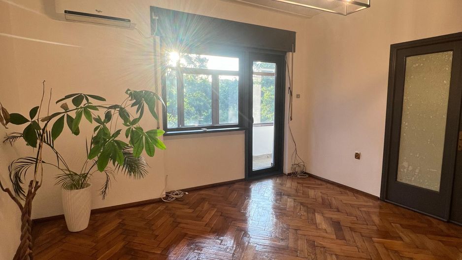 Arcul de Triumf/ AVERESCU| etaj 2 |  Pretabil sediu firmă sau BIROU - Poză 1