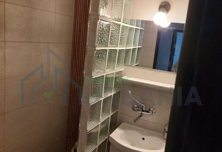 Închiriez apartament - Poză 4