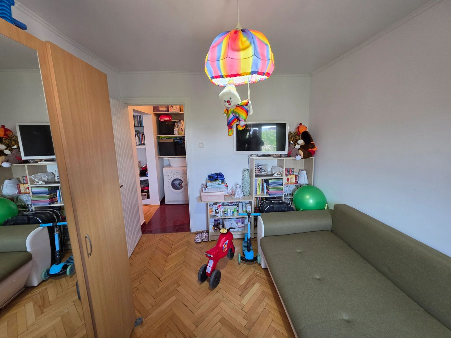 Vand apartament cu 4 camere aproape de centru - Poză 16