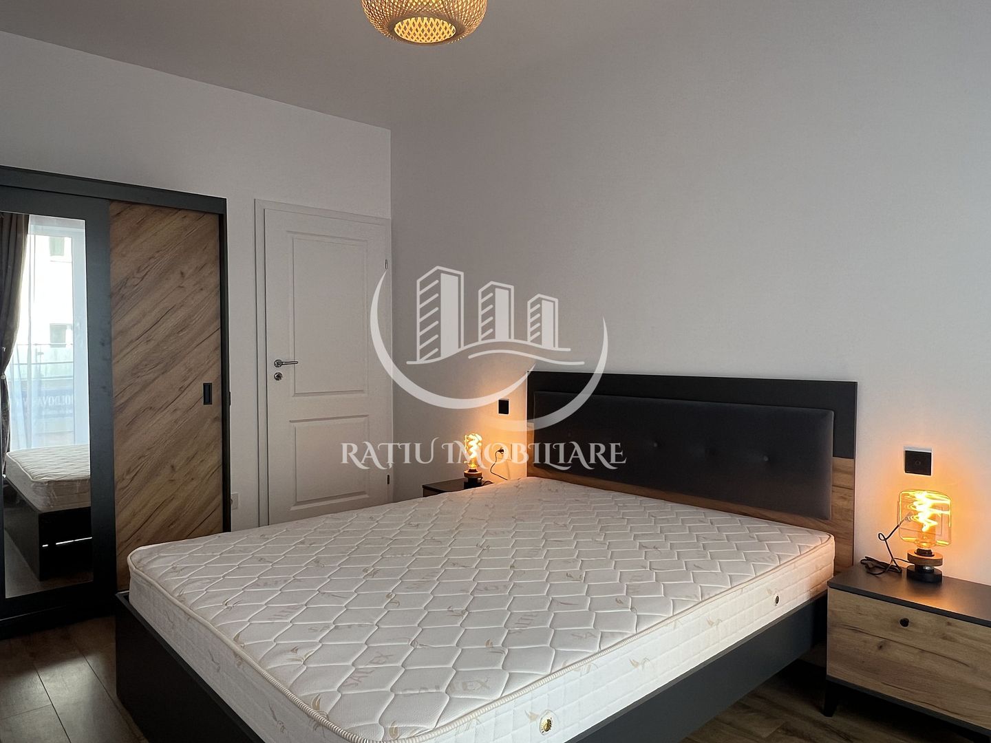 Apartament cu 3 camere | Terasa 70 mp | Luceafarul | Oradea - Poză 8