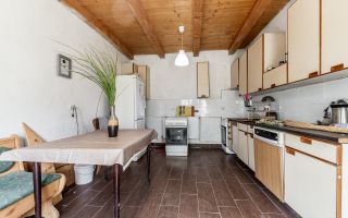 Casă, gospodărie cu teren de 1.345 mp în Galșa-Șiria - Poză 3