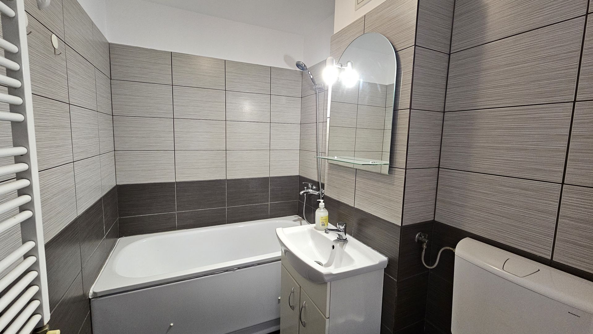 Bulevardul Saturn apartament mobilat si utilat cf I - Poză 4