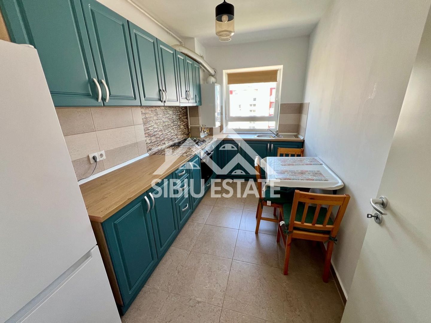 Zona M. Viteazul - Apartament 1 Camera, cu balcon, parcare si pivnita - Poză 3