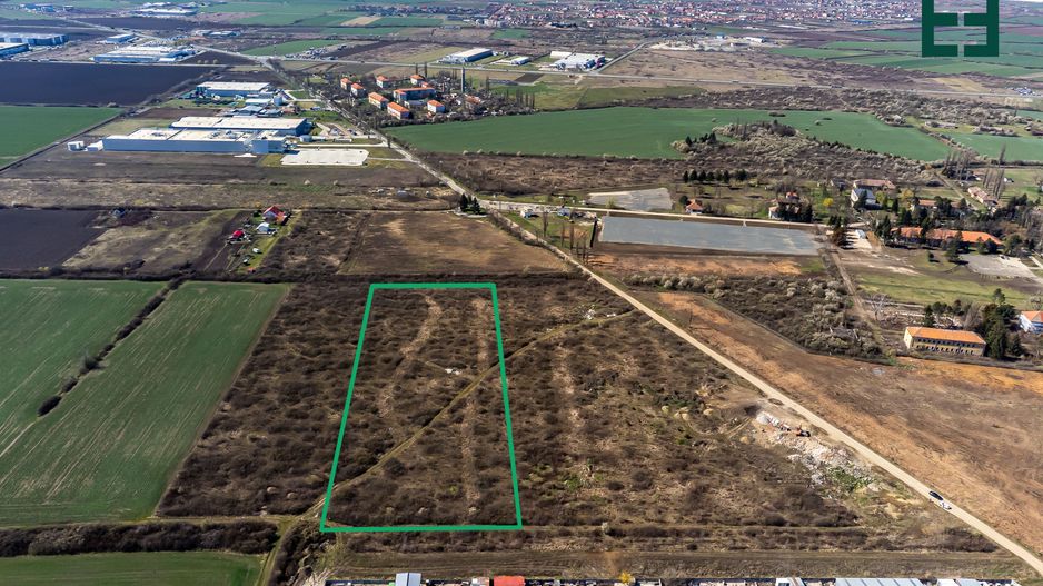 Teren intravilan cu PUZ aprobat - 23700 mp - Ghiroda - Timiș - Poză 1