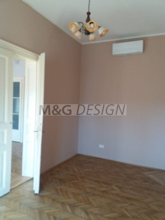 4 cam Colegiul Banatean - Poză 4