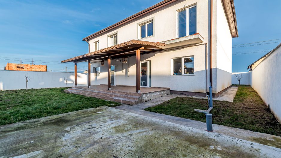 Doua case de vanzare la pret de una in Vladimirescu cartierul Florilor - Poză 10