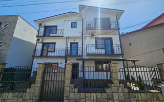 Pensiune de vanzare/Eforie Nord/la 10 minute de plajă – 17 camere - Poză 1