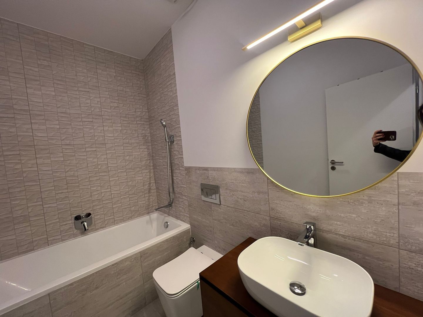 Inchiriere apartament 3 camere cu view panoramic zona Pipera - Poză 15