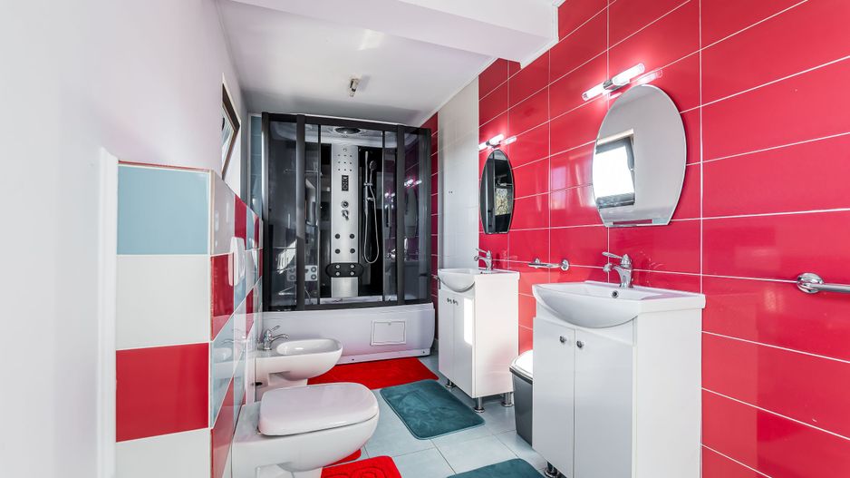Casă cu5 camere, teren 720 mp, fotovoltaice 13 kW, Aradul Nou - Poză 14
