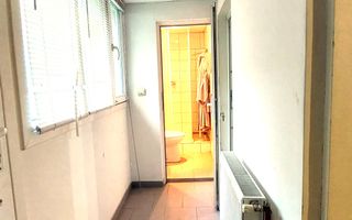 Vanzare casa 6 camere, 3 bai, 3 bucatarii, 2 centrale,  curte individu - Poză 10