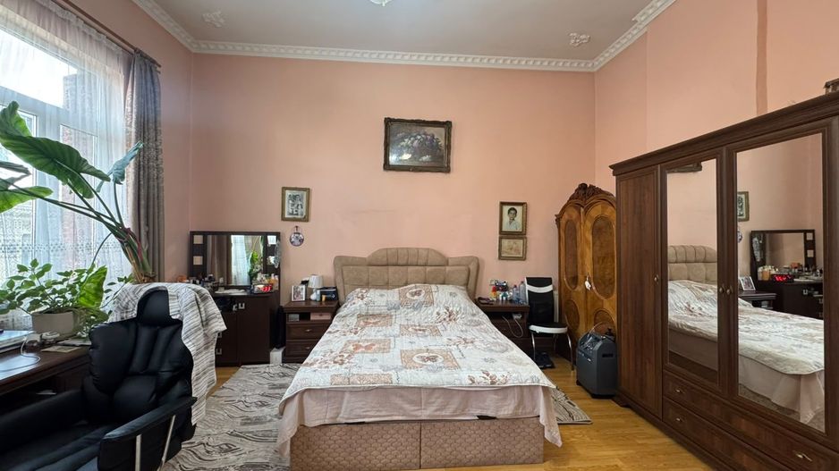PROPRIETATE INTERBELICA 4 CAMERE+ GARSONIERA + BOXE || PIATA VICTORIEI - Poză 12