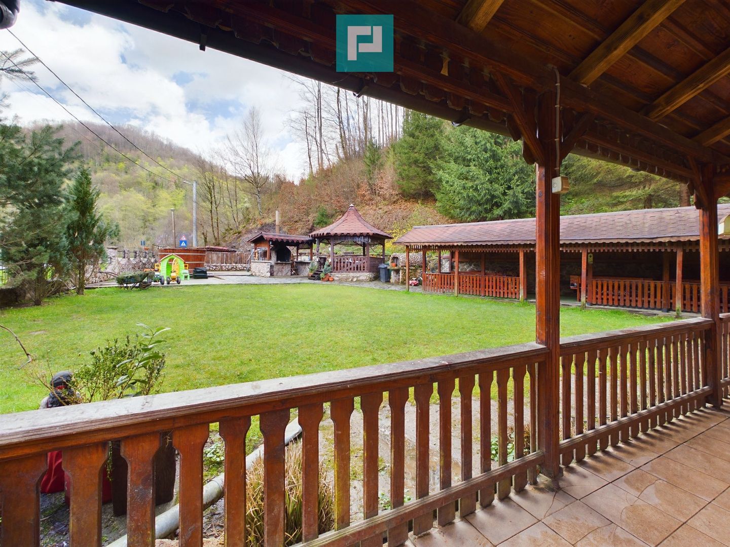 Pensiune în stațiunea Moneasa - Poză 3