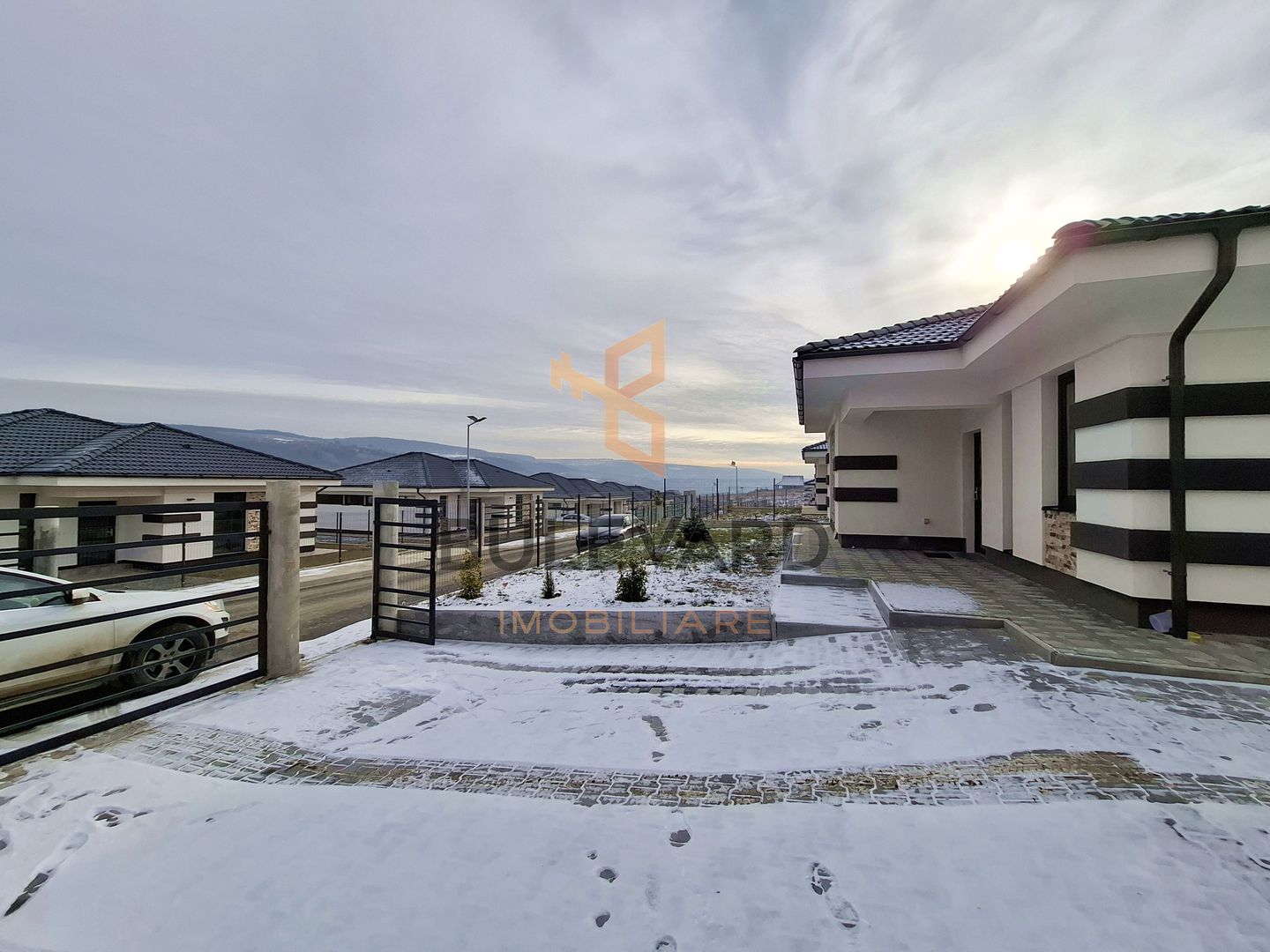 Casa individuala finisata in Corusu! - Poză 3