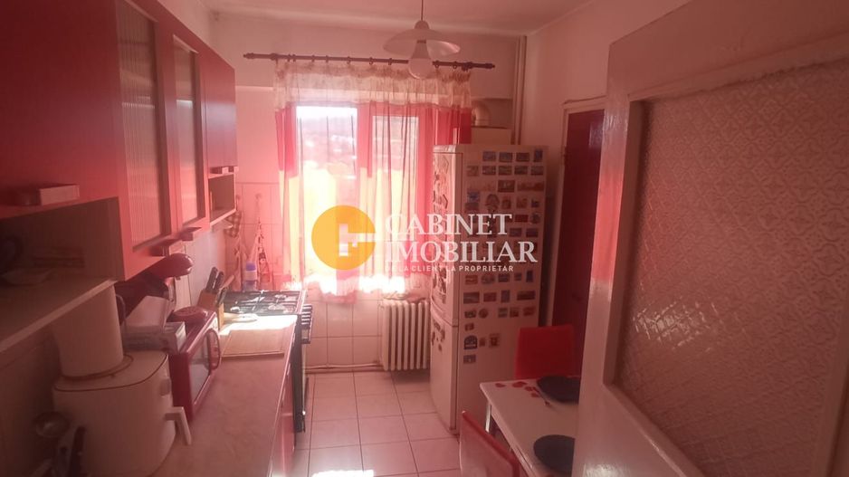 Apartament 3 camere decomandat - zona Alexandru - 72 m2 - Poză 2