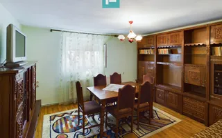 Casă cu 7 camere și 2 băi in Grădiște - Poză 16