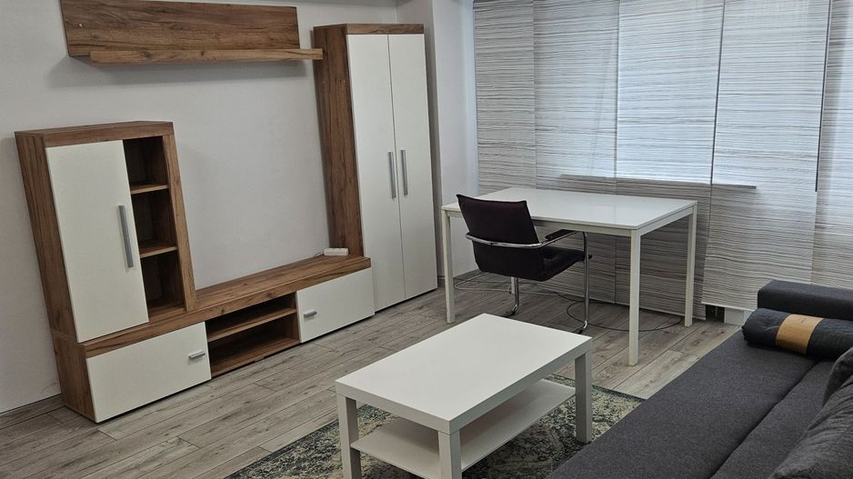 Oportunitate, Vanzare 3 Camere, PE Bd Decebal Bloc Monolit, Metrou Piața Muncii - Poză 3