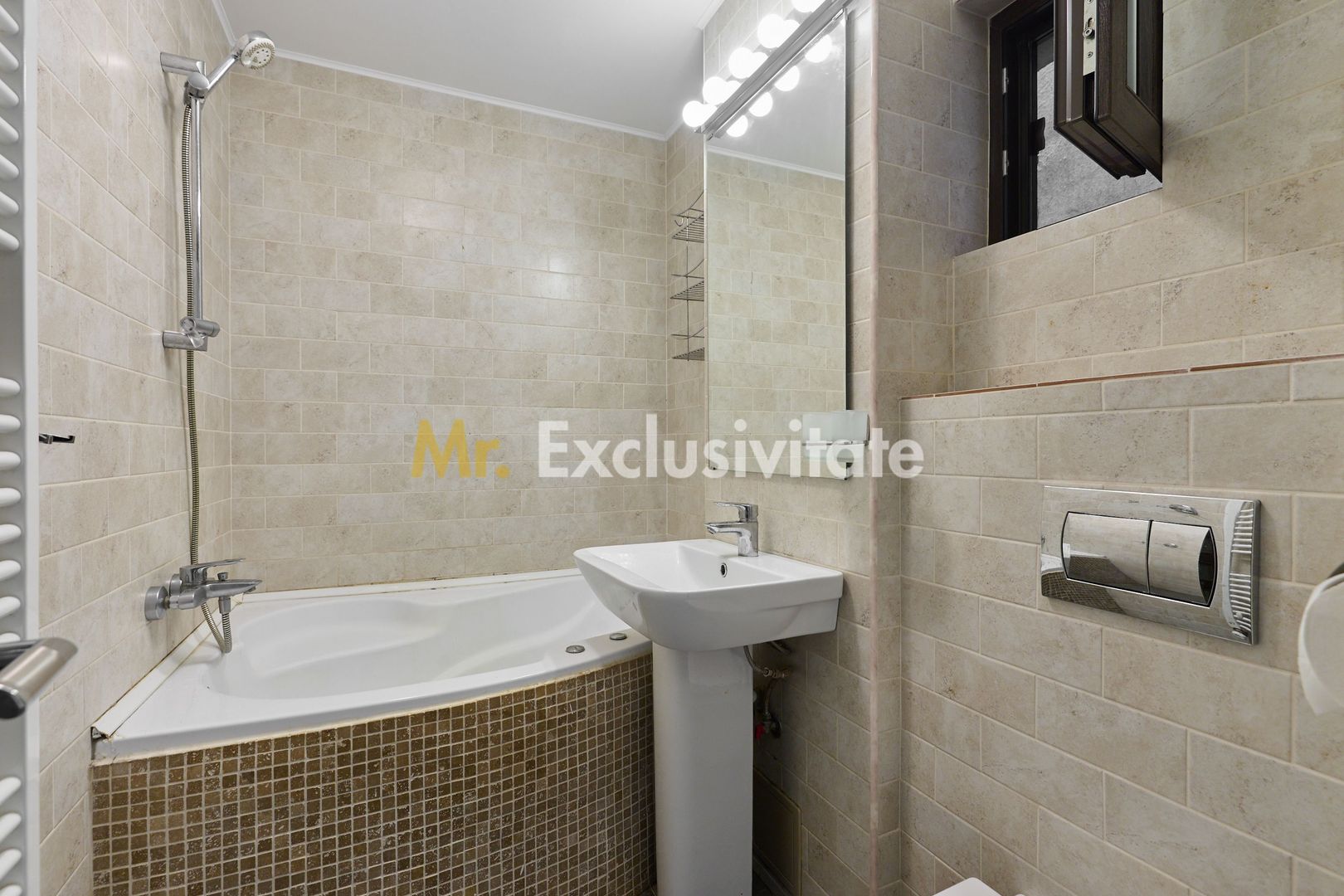 Apartament 3 camere Pitești, zonă Ultracentrala- etaj intermediar - Poză 10