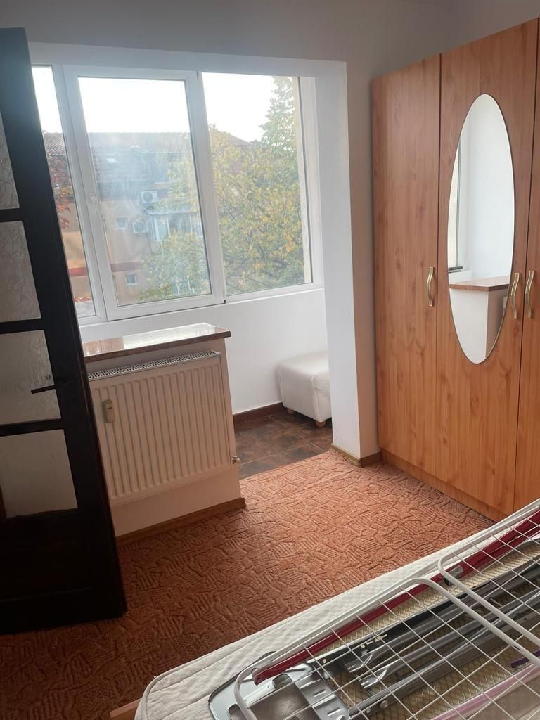 Ap 2 cam zona Circumvalatiunii Bloc anvelopat - Poză 2