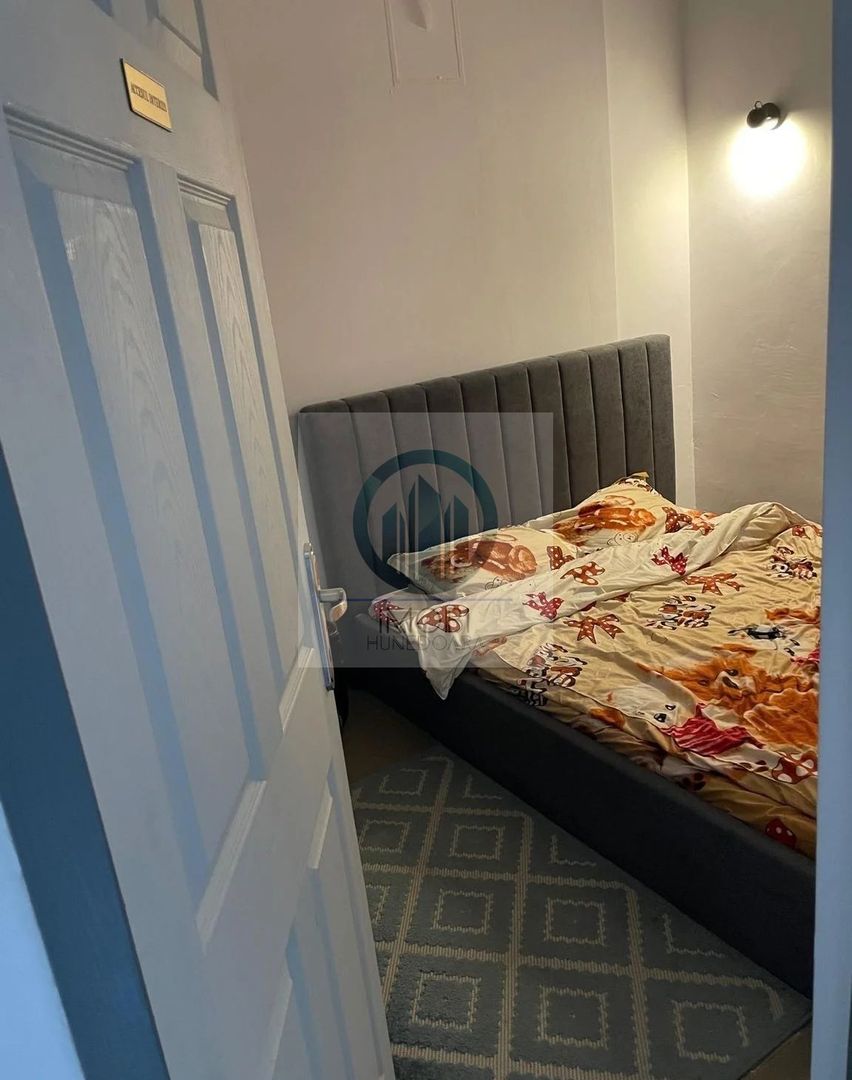 Investiție sigura, zona excelenta–Pensiune funcționala, Str.Horea Deva - Poză 2