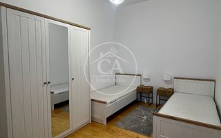 Apartament de închiriat cu 3 camere în zona ultracentrală, Oradea - Poză 1