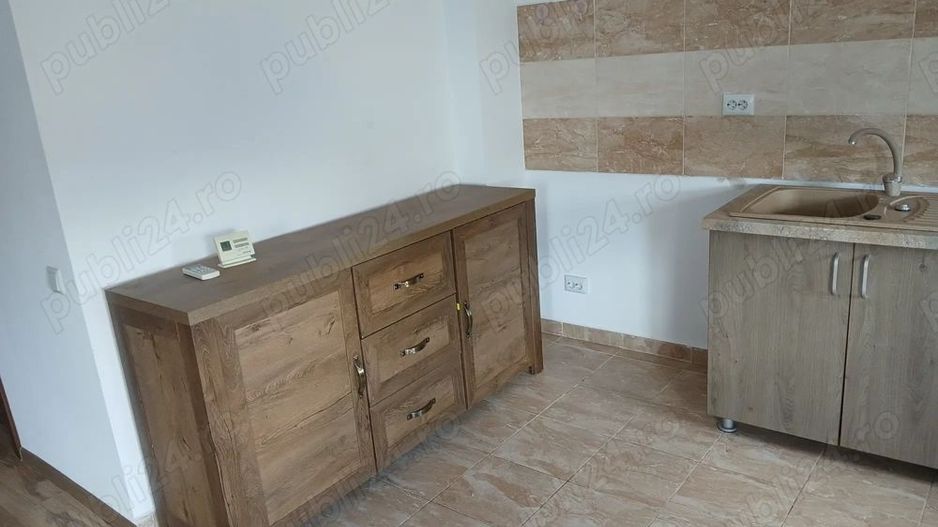 De vanzare apartament 2 camere semimobilat, zona Salaj - Poză 2