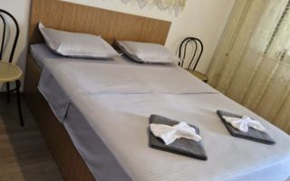 Casa de inchiriat | Snagov | acces direct la lac | ponton propriu - Poză 6