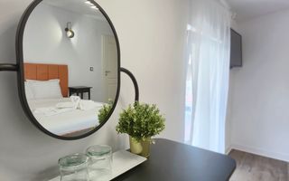 Casa regim hotelier -225 mp cu chiriaș - Poză 12