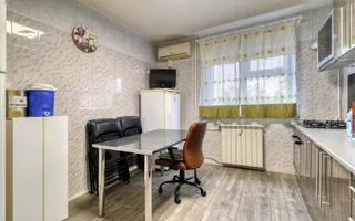 SUPER PRET-  Apartament 4 camere + boxa si parcare - Comision 0% - Poză 20