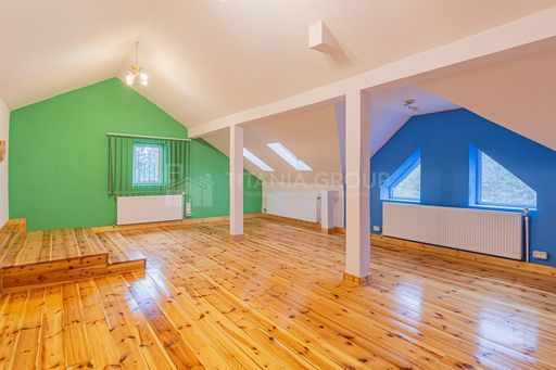 Vila in Poiana Brasov cu teren generos 1600mp, 2 corpuri, comision 0 - Poză 12