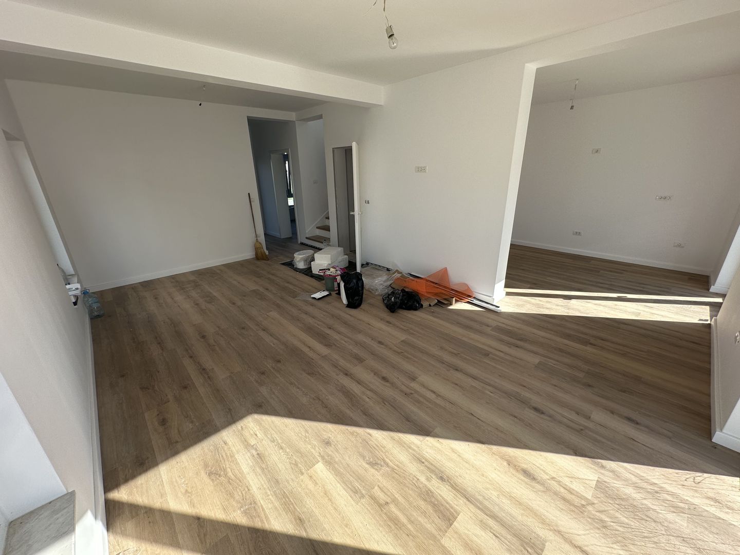 Duplex despartit prin spatiu tehnic - Poză 8