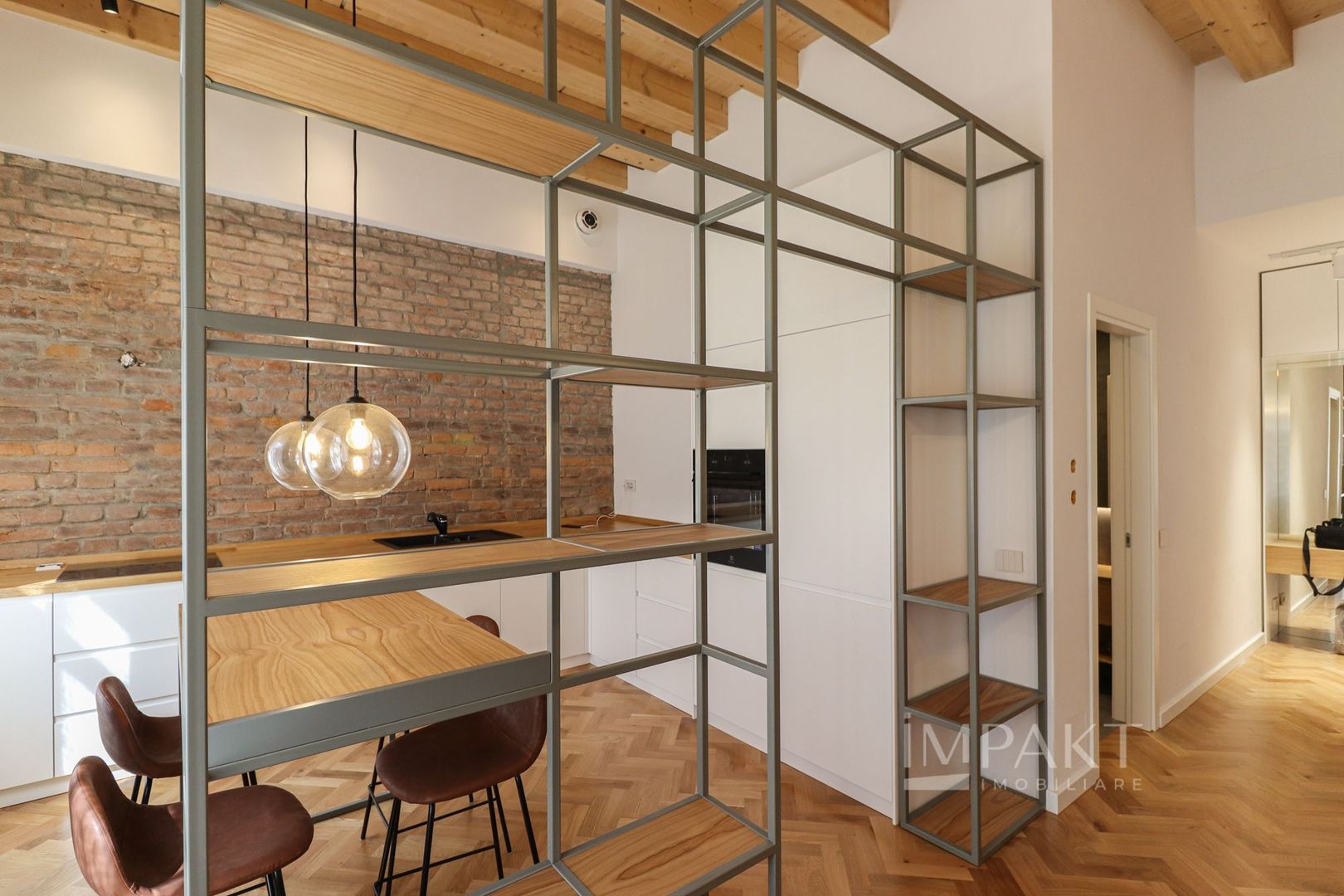 Apartament cu 2 camere in apropiere de UMF ! - Poză 3