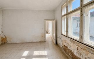 Casă din cărămidă, 6 camere, zona Pârneava, str. Eftimie Murgu - Poză 3
